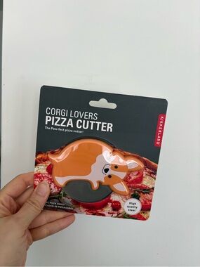 Corgi Pizza Cutter – Kikkerland (New, Cute Gift)